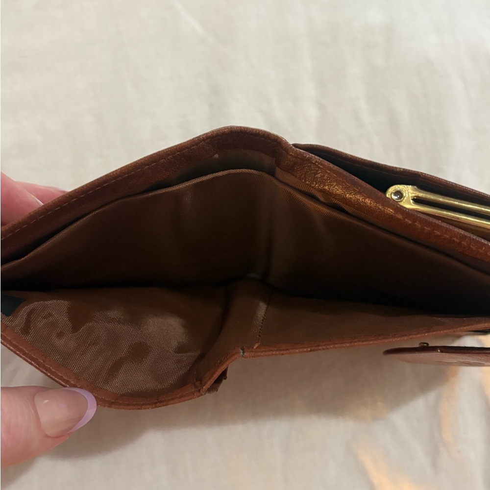 Buxton Tan Genuine Leather Wallet - Picture 6 of 8